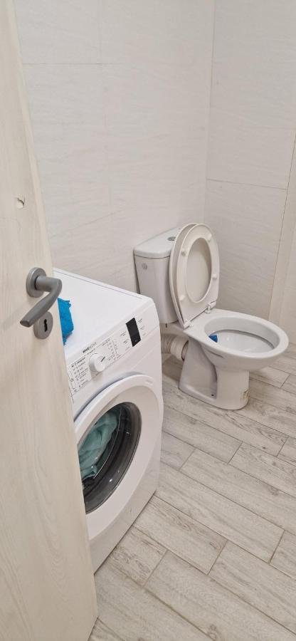 Apartament Militari Residence Roşu Kültér fotó
